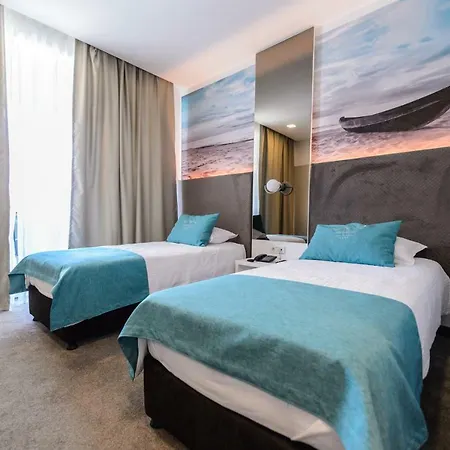 美帕幻境酒店 4*