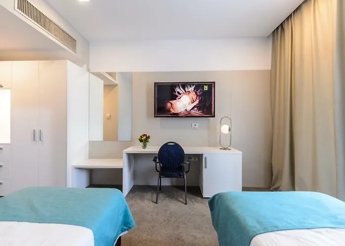 Mirage Medspa Hotel 4*